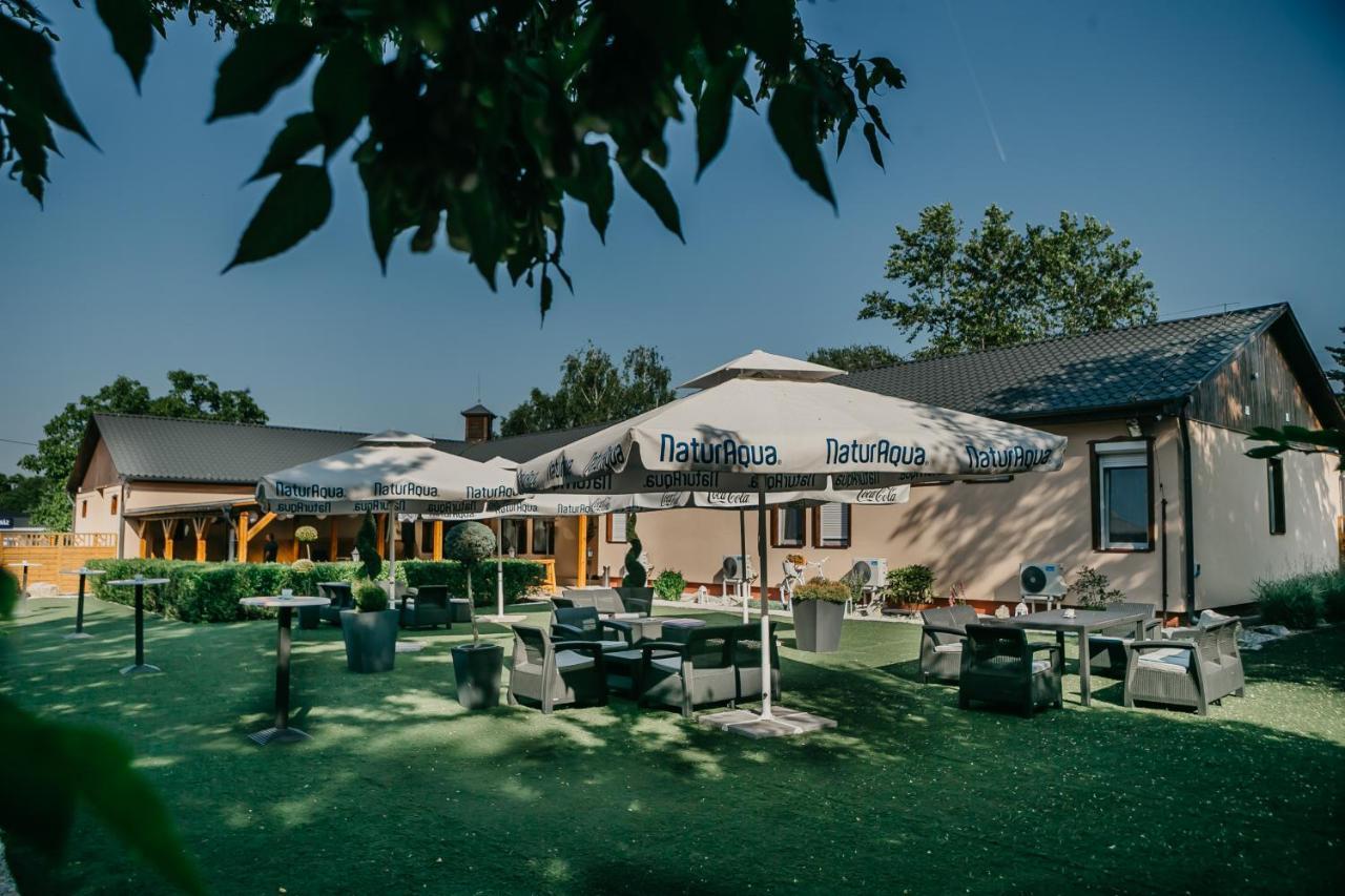 Sztár Motel Étterem Balassagyarmat Extérieur photo